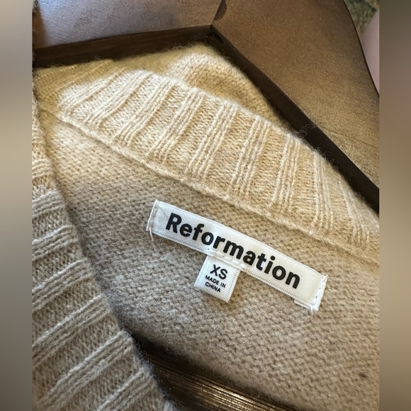 Reformation Sweater - Picture 5 of 6